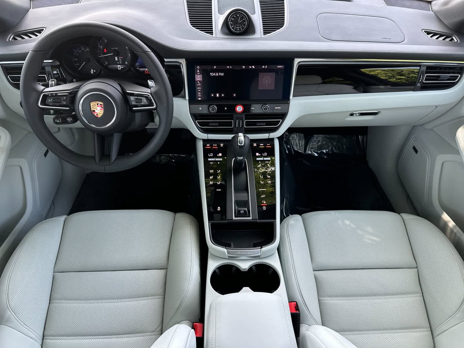 New 2026 Porsche Macan AWD/4WD image 6