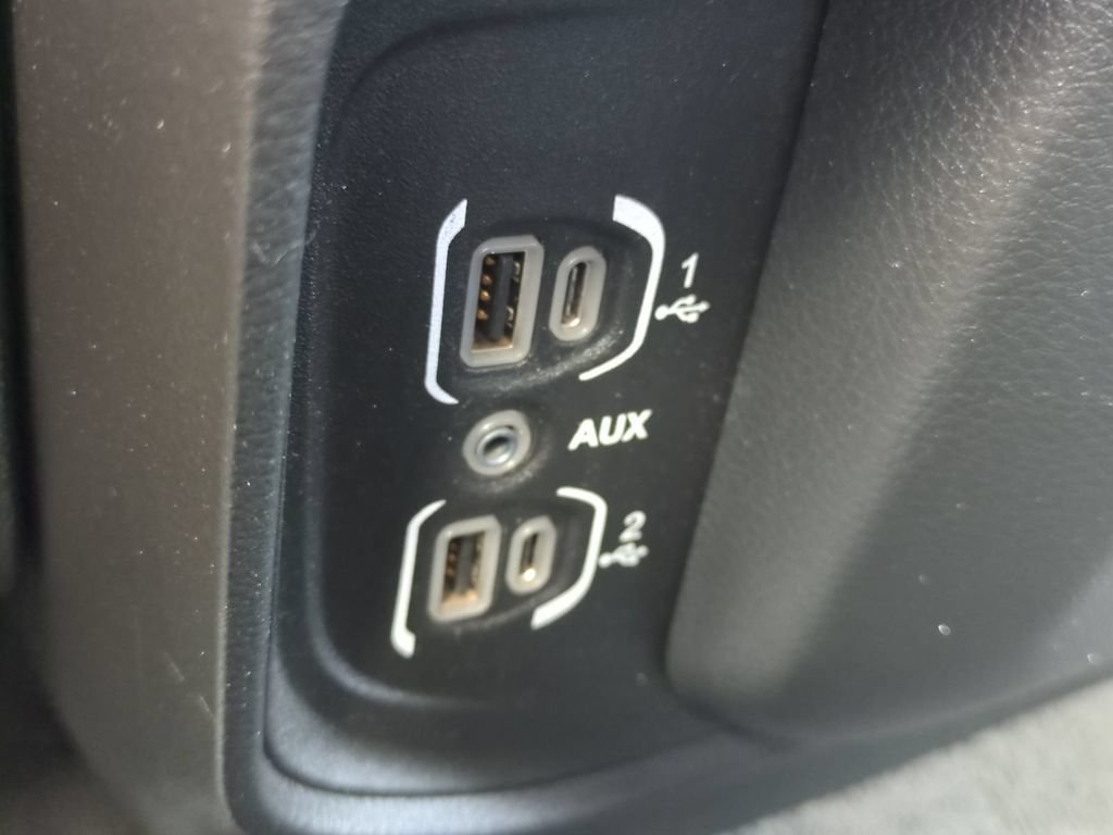 Used 2022 RAM 1500 Big Horn AWD/4WD image 25