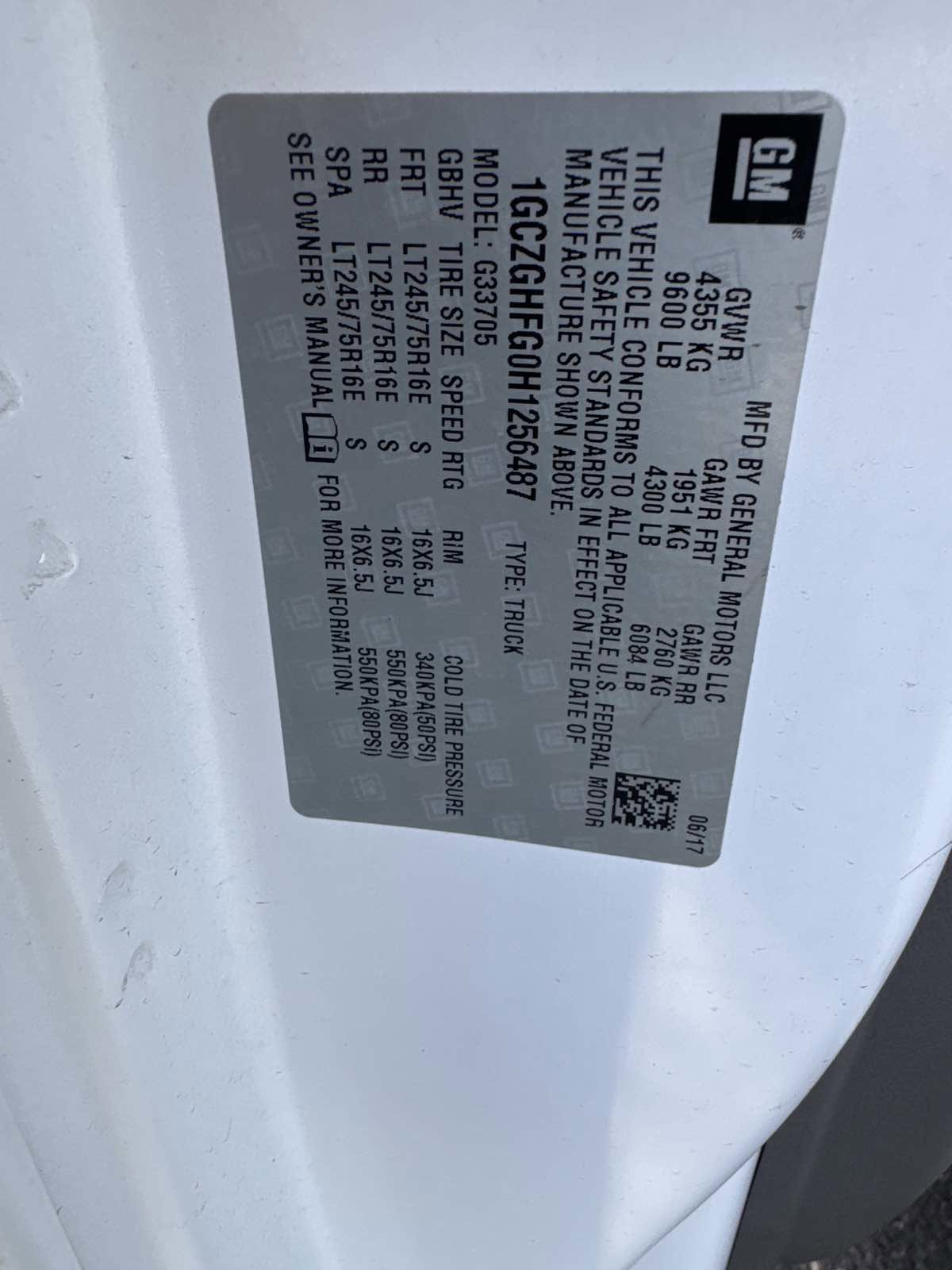 Used 2017 Chevrolet Express 3500 Extended RWD image 13