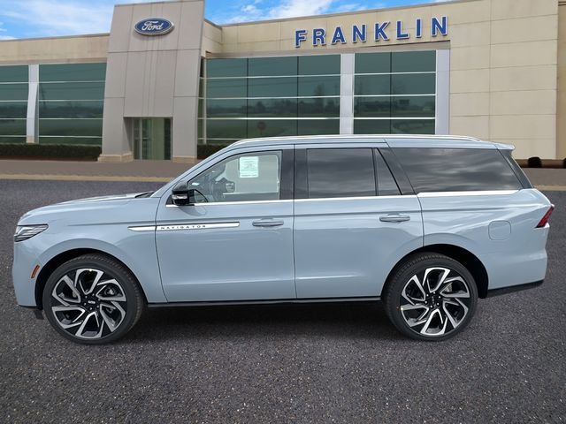 New 2026 Lincoln Navigator Reserve image 4