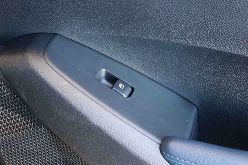 Used 2024 Kia Seltos S image 30