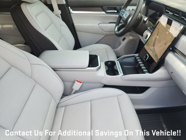 New 2026 GMC Terrain Denali w/ LPO, Black Badging Package AWD/4WD image 10