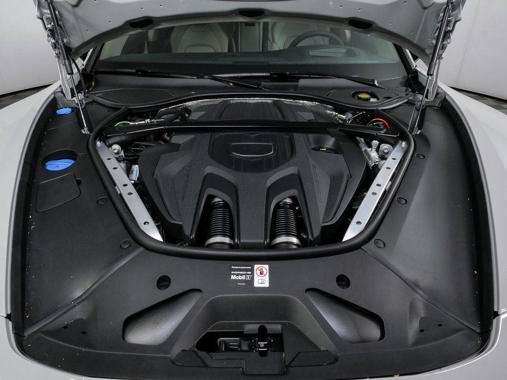 New 2026 Porsche Panamera image 36