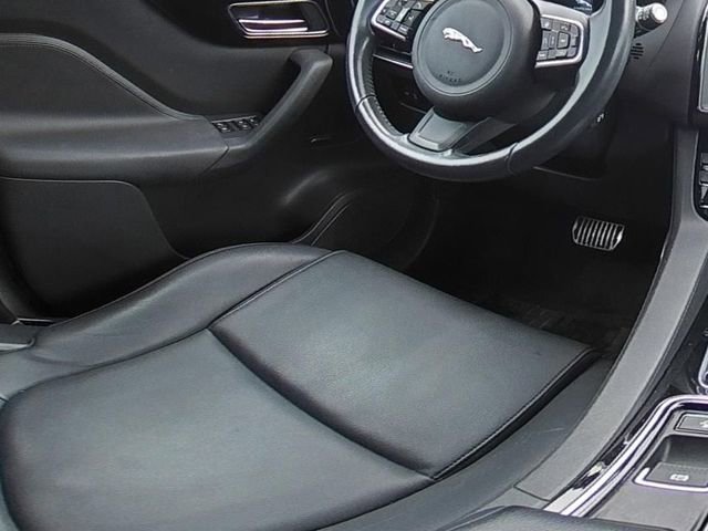 Used 2019 Jaguar F-PACE Premium AWD/4WD image 21
