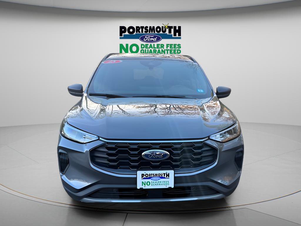 Used 2025 Ford Escape ST-Line w/ Tech Pack #1 AWD/4WD image 10
