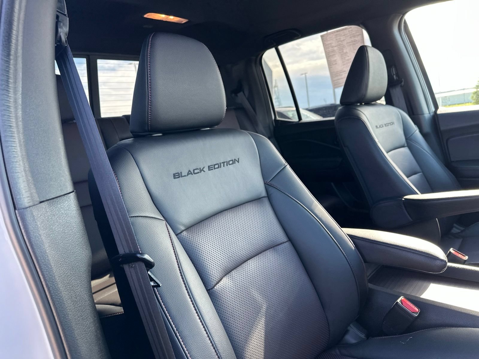 Used 2022 Honda Ridgeline Black Edition image 38