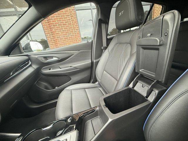 Used 2025 Buick Envista Sport Touring w/ Convenience I Package FWD image 27