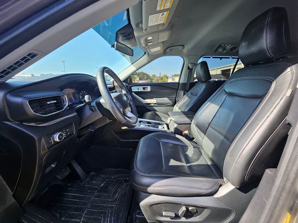 Used 2022 Ford Explorer Limited AWD/4WD image 14