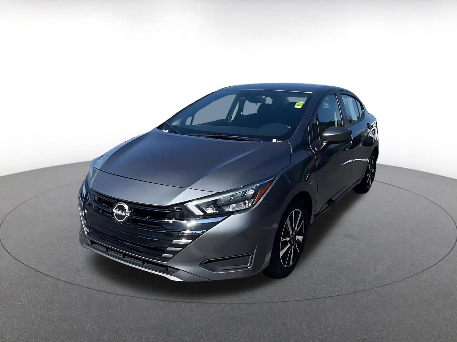 Used 2025 Nissan Versa SV image 7