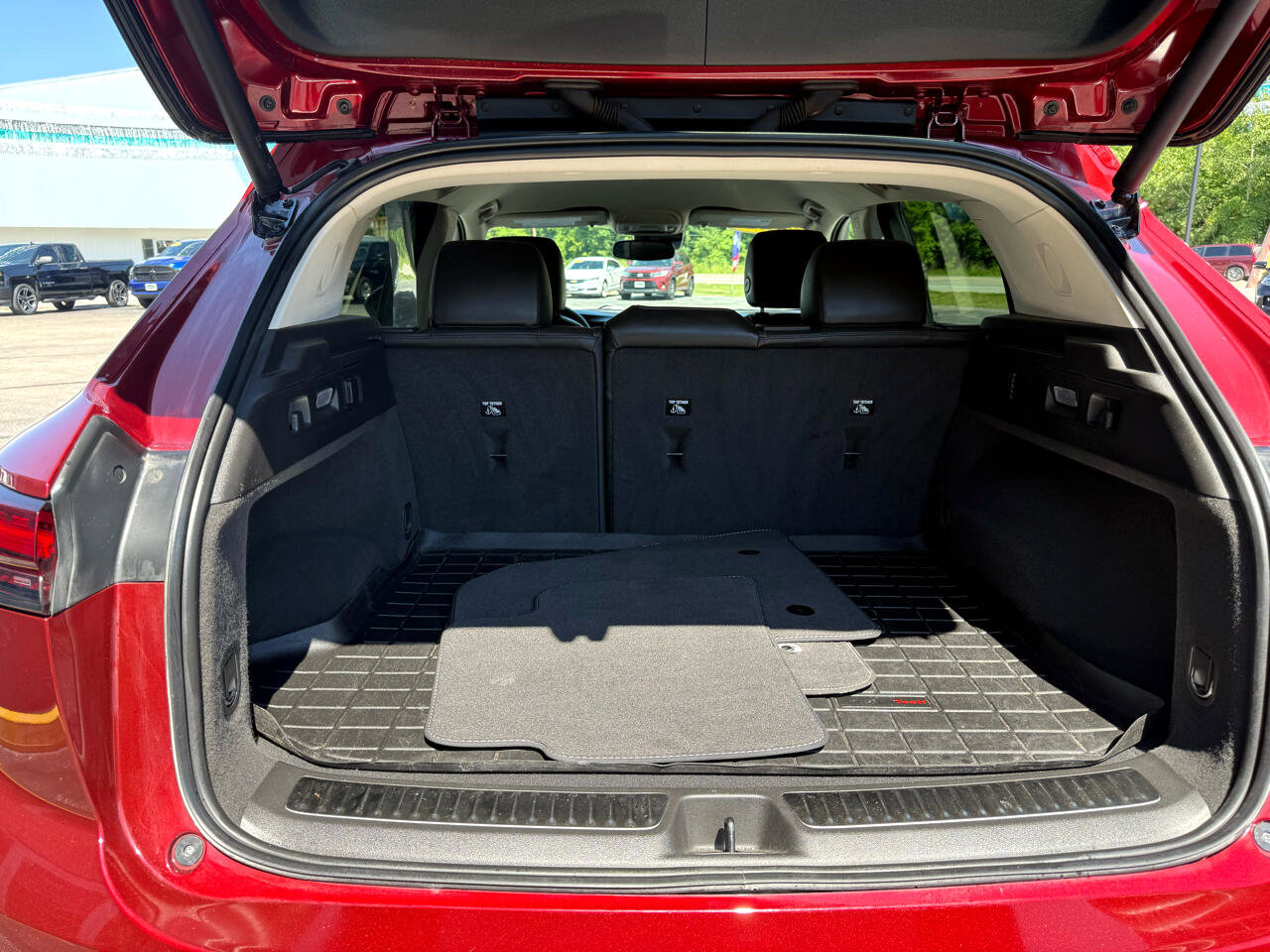 Used 2021 Buick Envision Essence w/ Technology Package I image 13