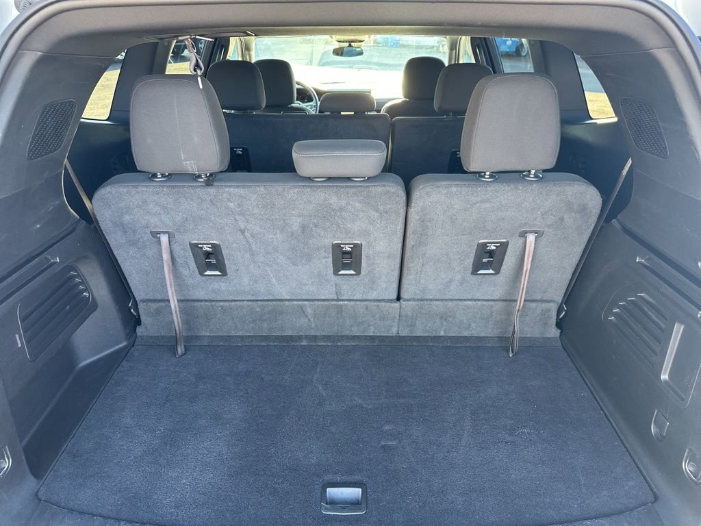 Used 2025 GMC Acadia Elevation image 13