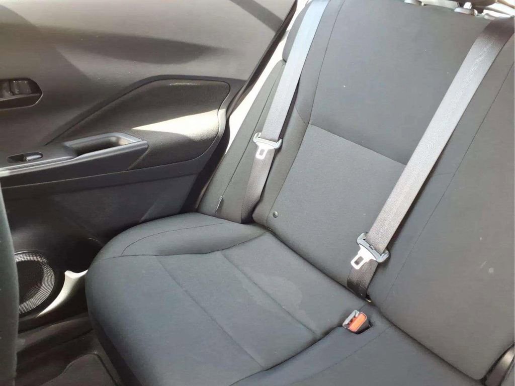 Used 2025 Nissan Kicks Play S image 16