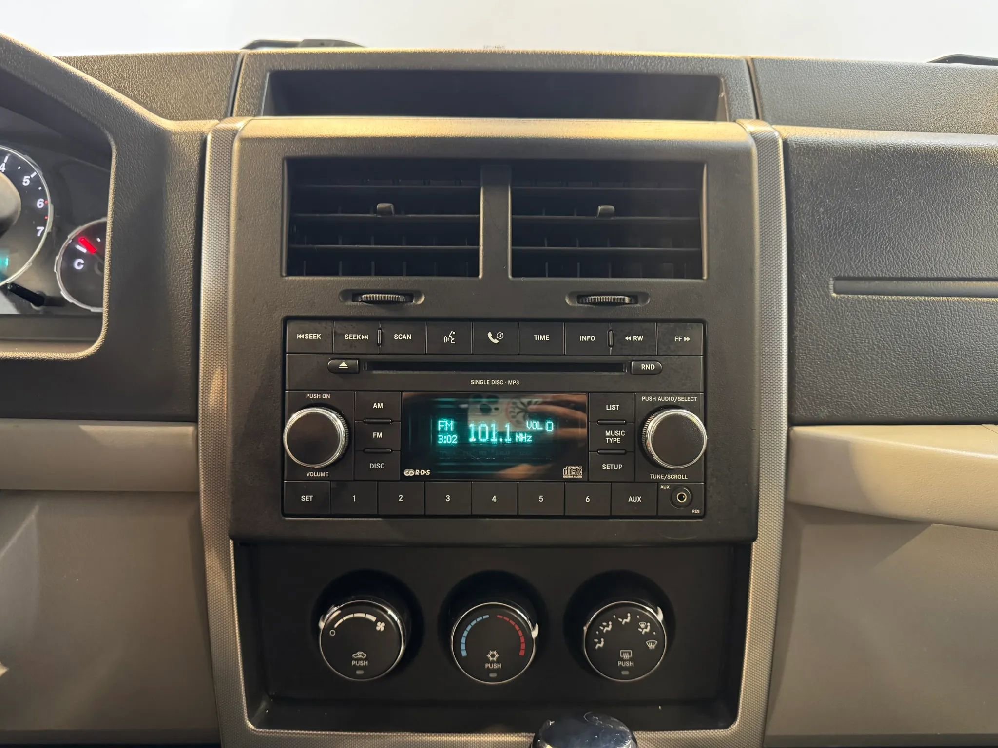 Used 2008 Jeep Liberty Sport w/ Popular Equipment Group image 14