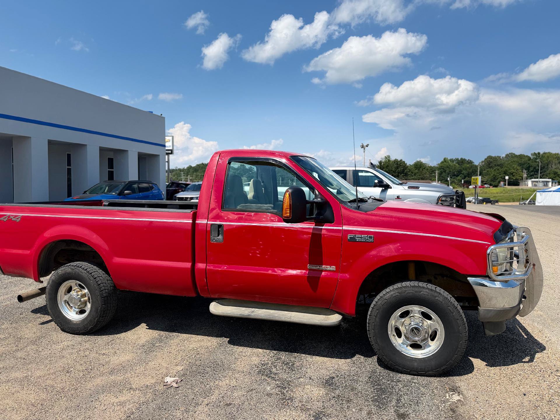 Used 2003 Ford F250 XL AWD/4WD image 2