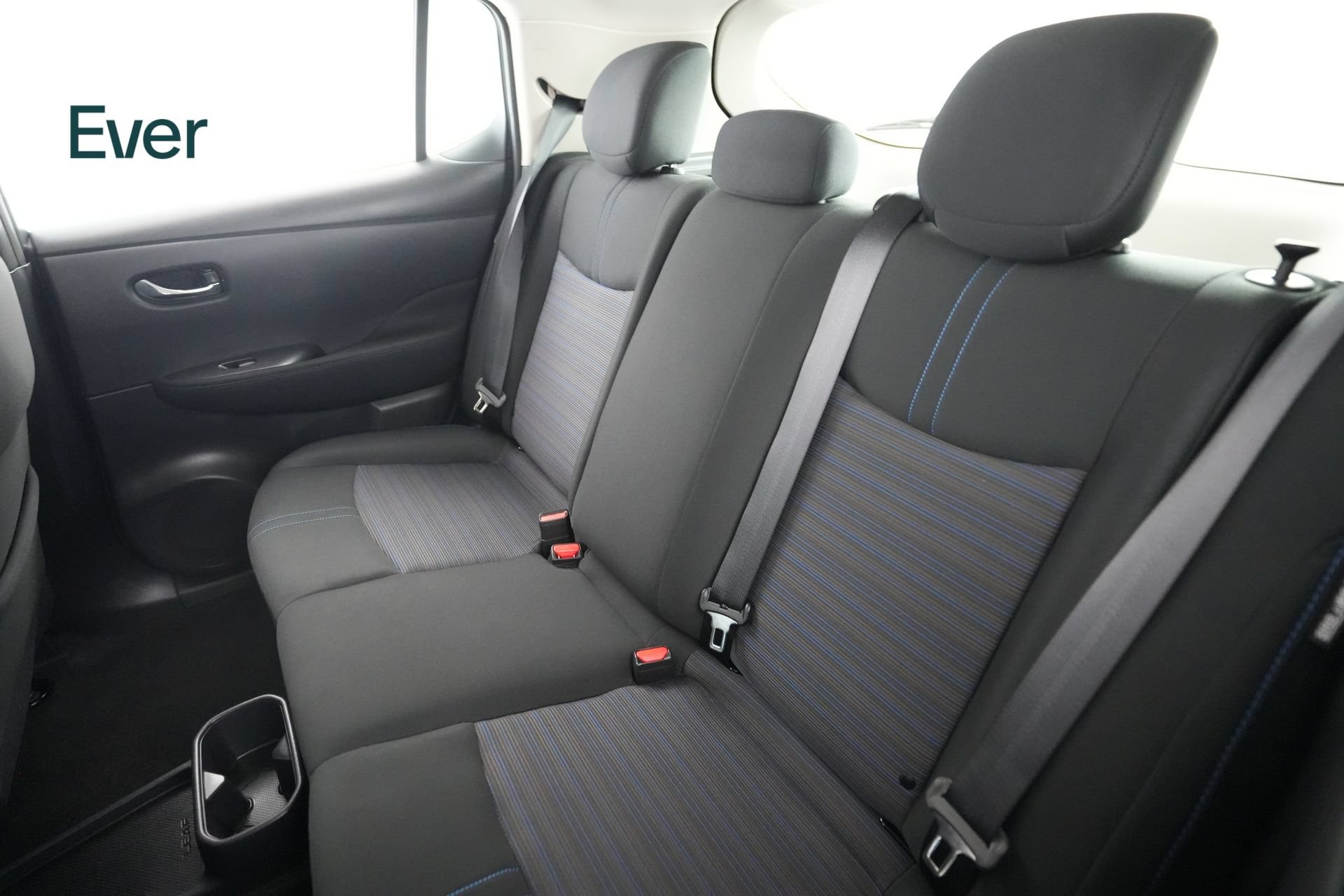 Used 2025 Nissan Leaf S FWD image 24
