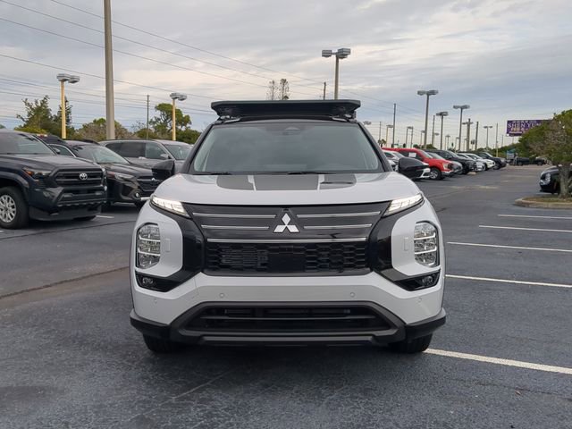 New 2026 Mitsubishi Outlander AWD image 3