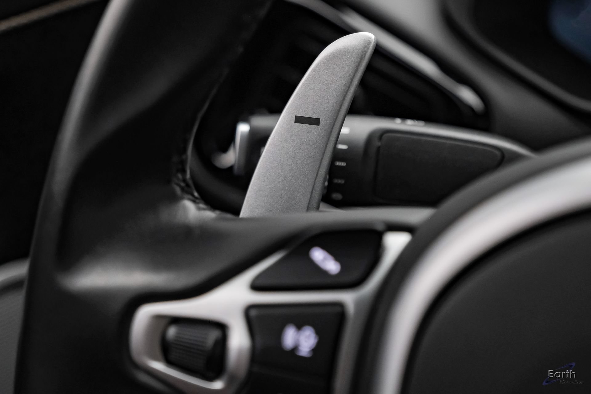 Used 2019 Aston Martin V8 Vantage Coupe RWD image 46