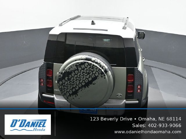 Used 2020 Land Rover Defender 110 HSE AWD/4WD image 17