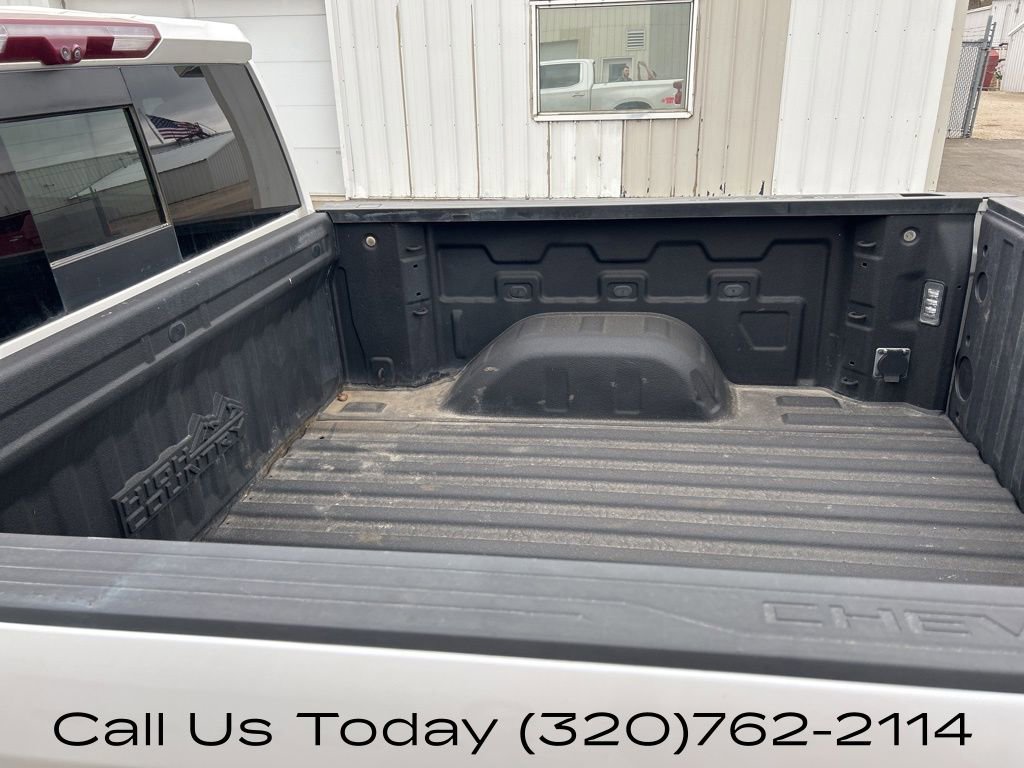 Certified 2023 Chevrolet Silverado 1500 High Country w/ Technology Package AWD/4WD image 12