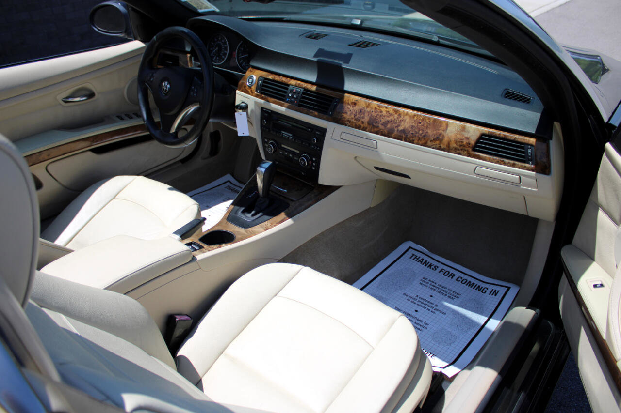 Used 2007 BMW 328i Convertible image 10