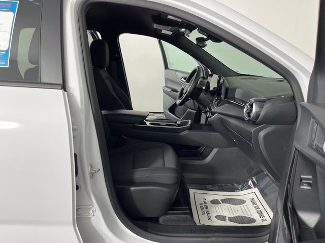 Used 2025 Chevrolet Equinox LT FWD image 42