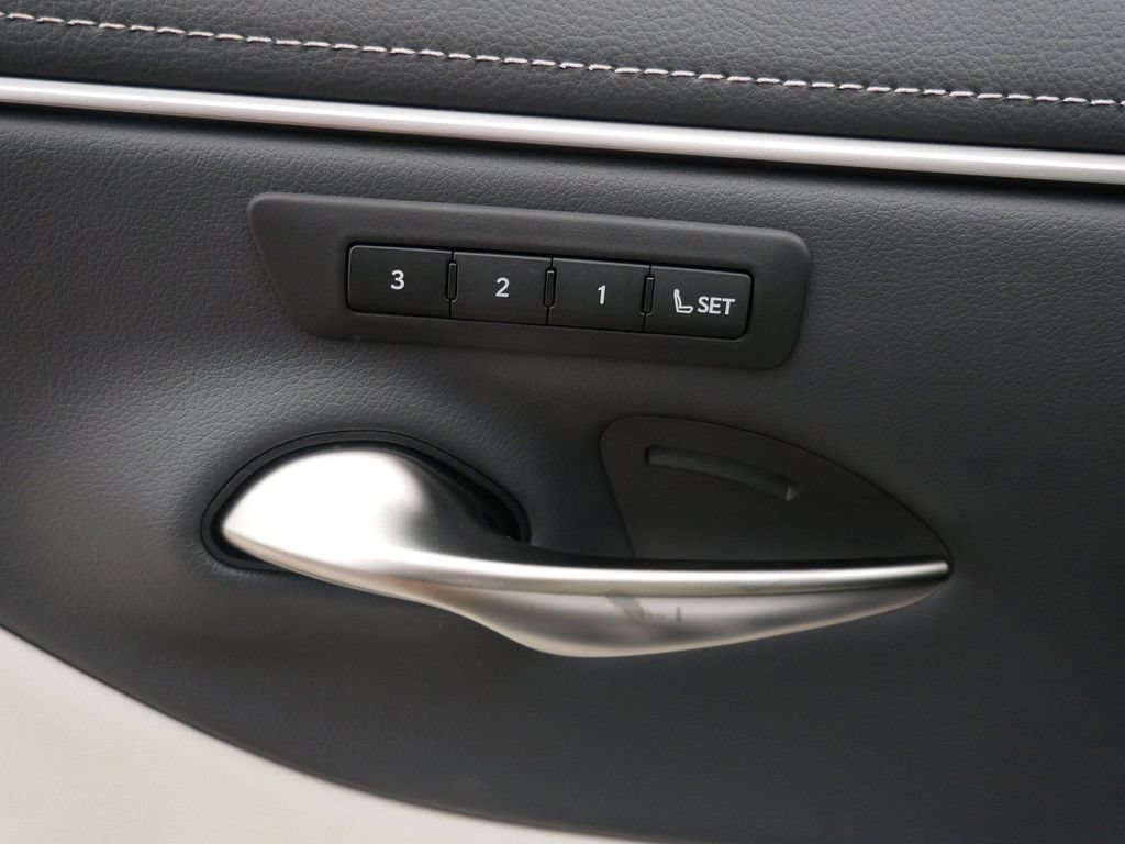 Certified 2024 Lexus ES 300h w/ Premium Package FWD image 16