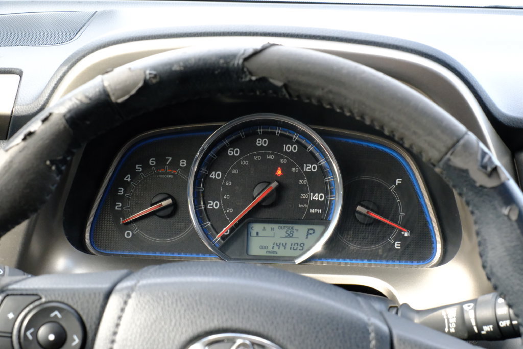 Used 2013 Toyota RAV4 Limited AWD/4WD image 19