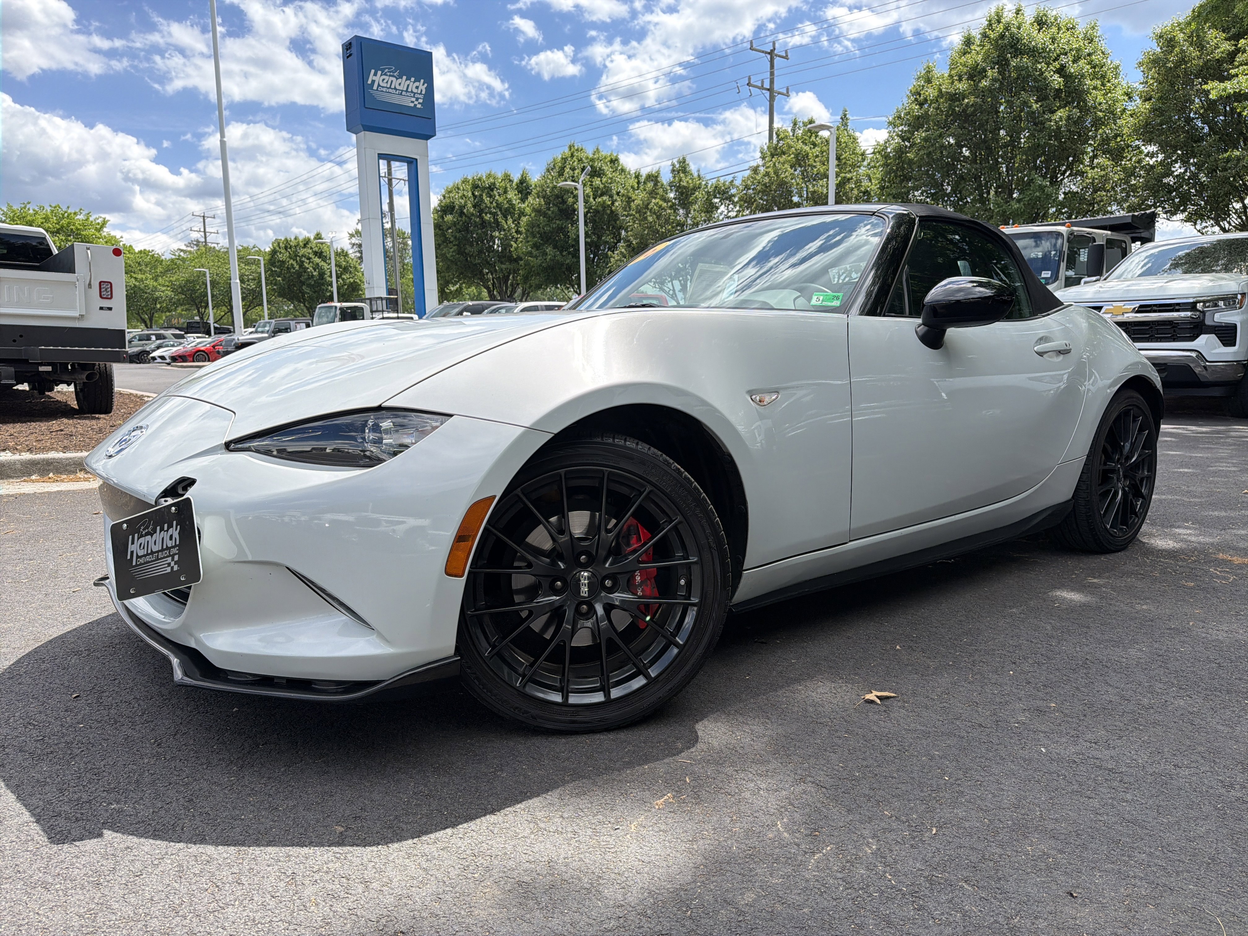 Used 2016 MAZDA MX-5 Miata Club w/ Brembo/BBS Package RWD image 5