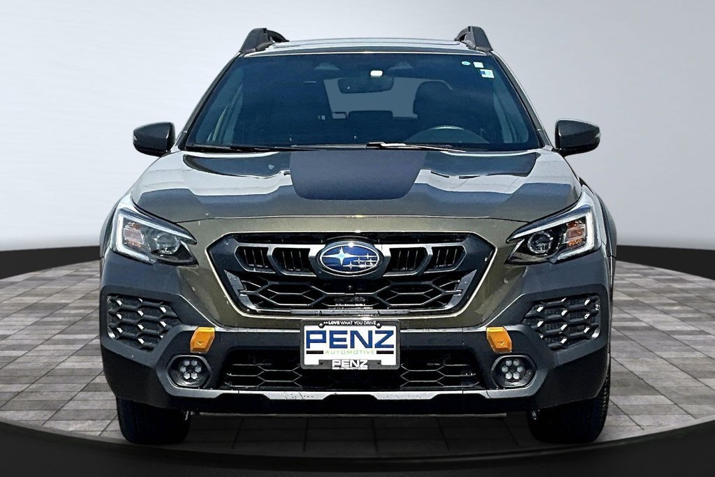Used 2025 Subaru Outback Wilderness AWD/4WD image 2