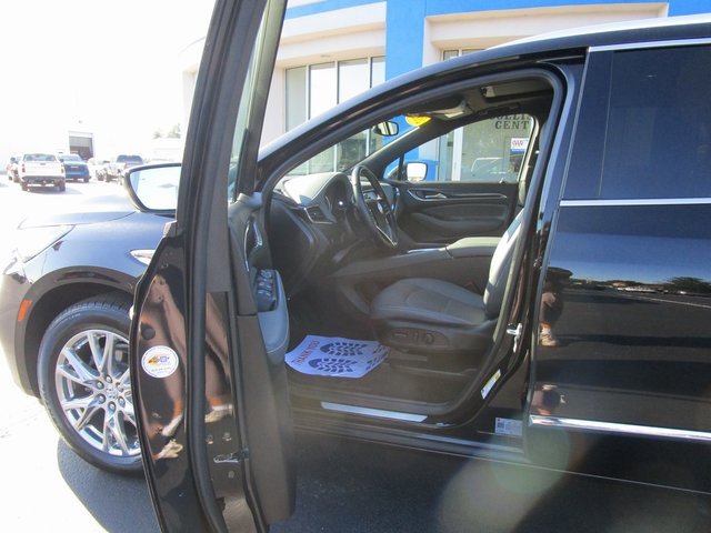 Certified 2023 Buick Enclave Essence w/ Experience Buick Package image 17