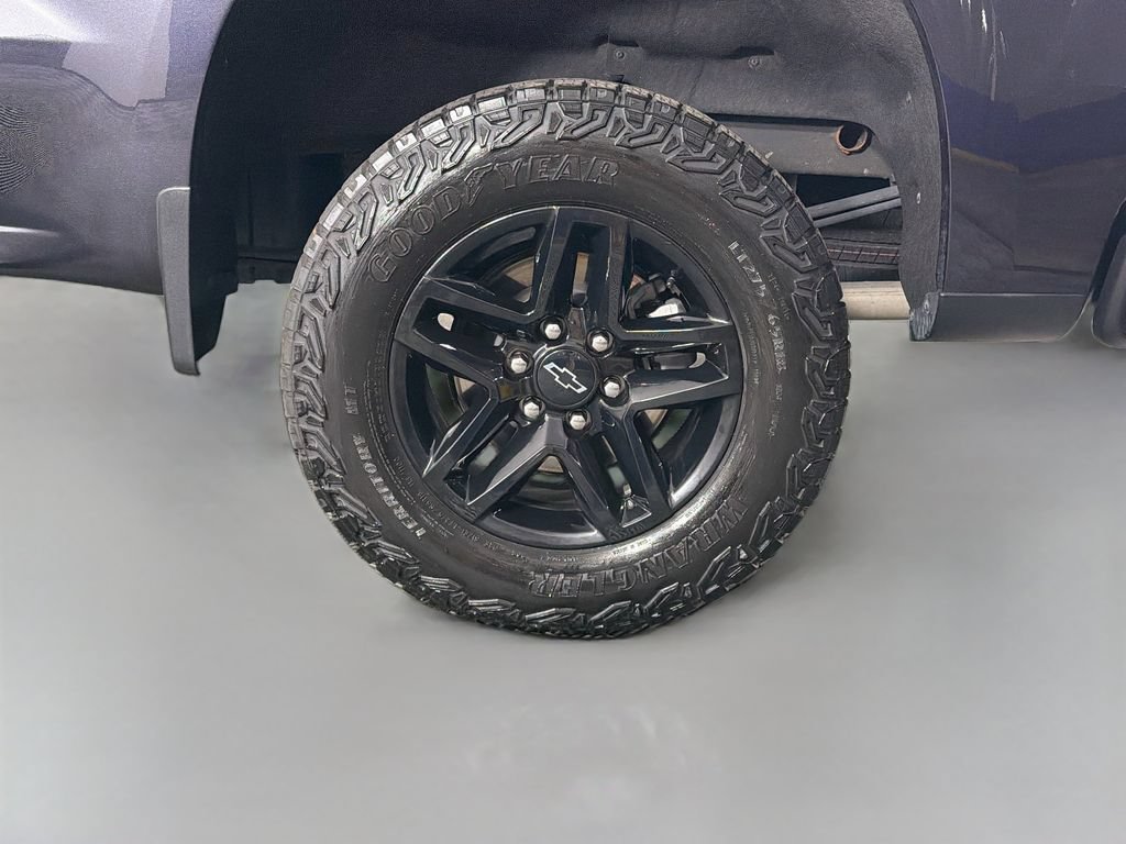 Used 2024 Chevrolet Silverado 1500 Custom Trail Boss AWD/4WD image 29