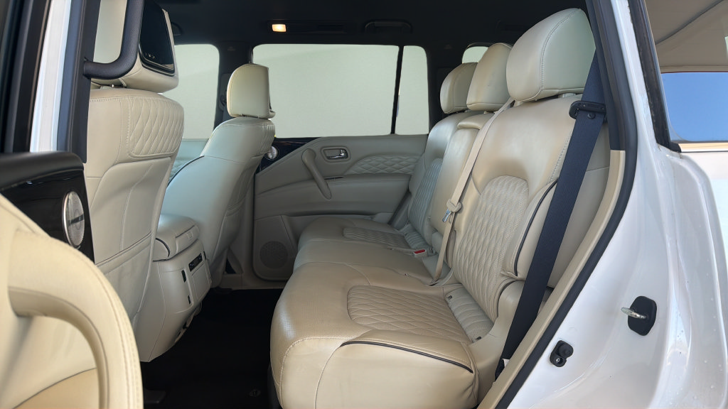 Used 2023 INFINITI QX80 Sensory w/ Cargo Package AWD/4WD image 15