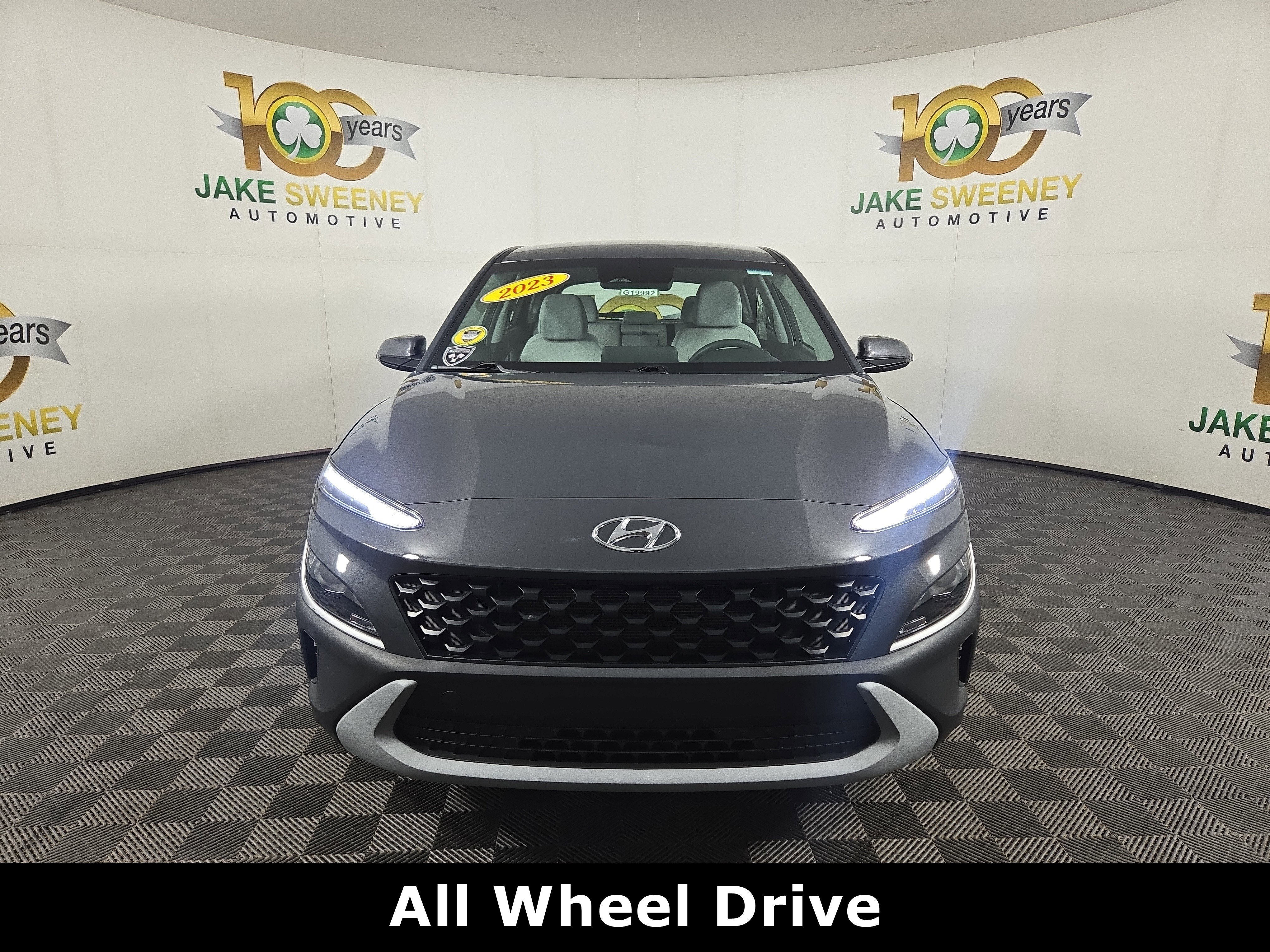 Used 2023 Hyundai Kona SE w/ Cargo Package image 2