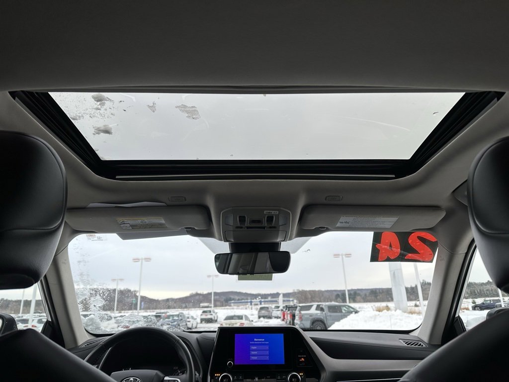 Certified 2024 Toyota Highlander XLE image 20