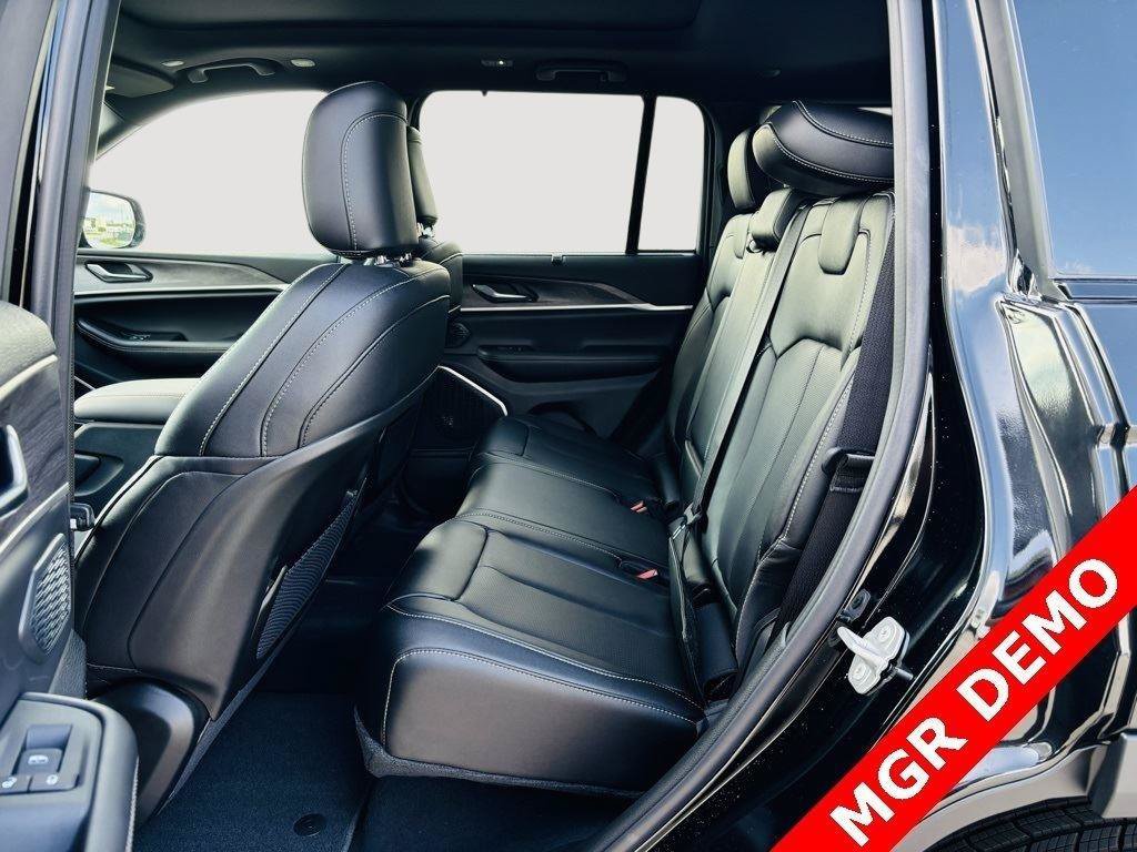 New 2024 Jeep Grand Cherokee Limited 4xe w/ Luxury Tech Group II AWD/4WD image 27