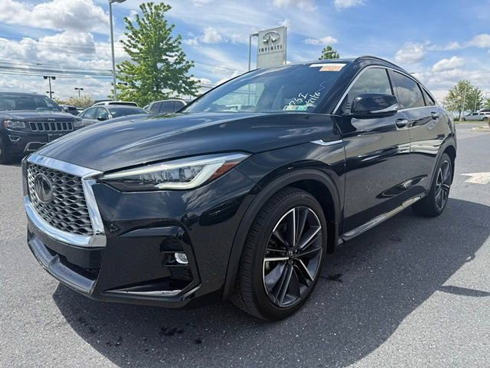 Used 2023 INFINITI QX55 Sensory w/ Lighting Package AWD/4WD image 5