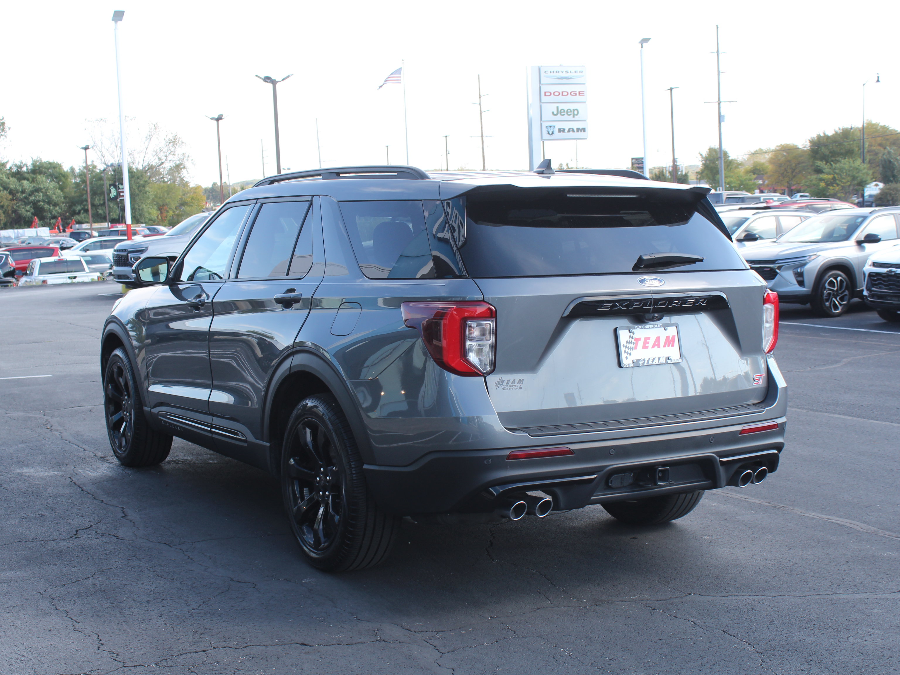 Used 2023 Ford Explorer ST w/ Equipment Group 401A AWD/4WD image 8