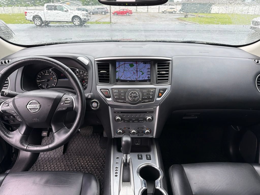 Used 2019 Nissan Pathfinder SL FWD image 10