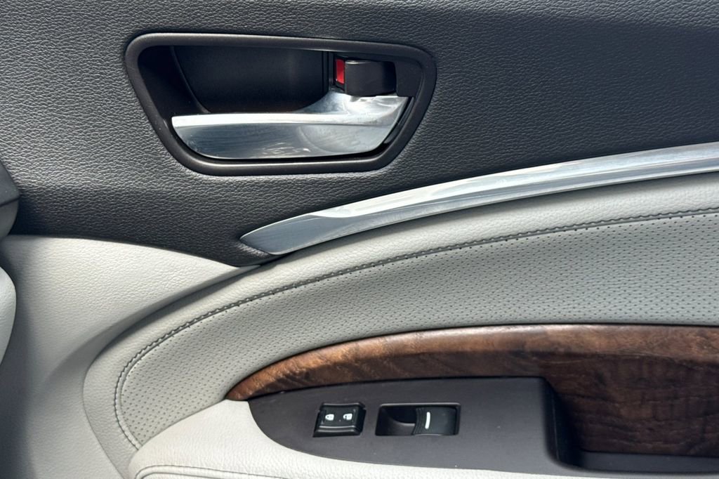 Certified 2020 Acura MDX FWD w/ Technology Package image 23