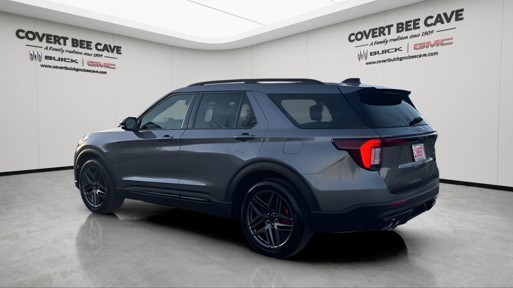 Used 2025 Ford Explorer ST image 6