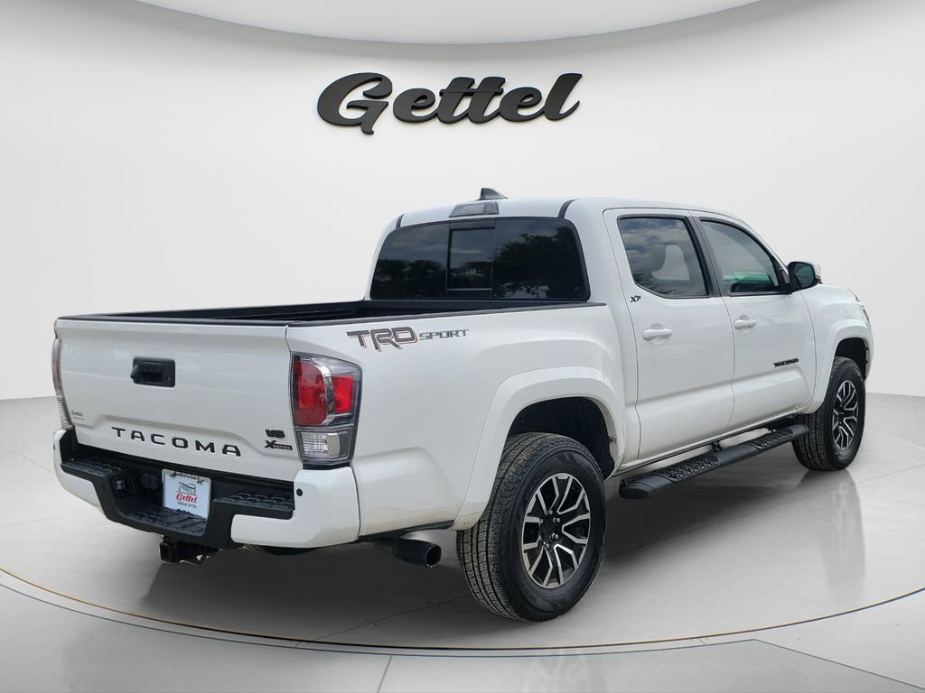 Used 2022 Toyota Tacoma TRD Sport w/ Technology Package image 12