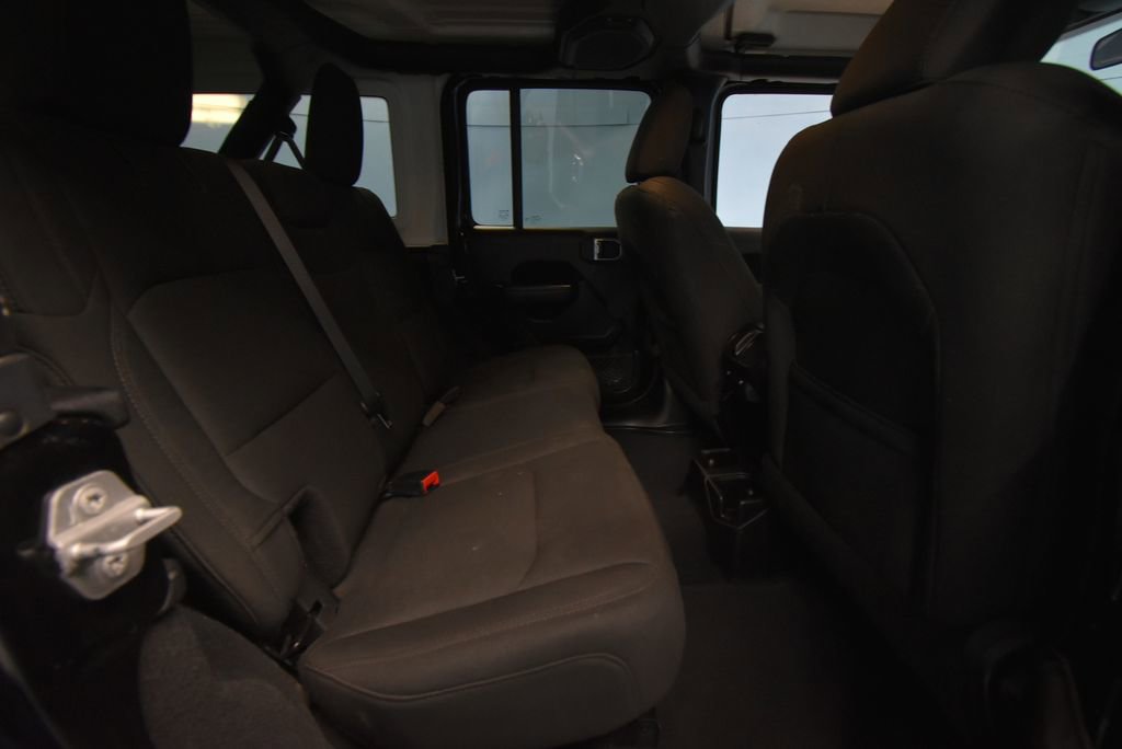 Used 2019 Jeep Wrangler Unlimited Sport S image 24