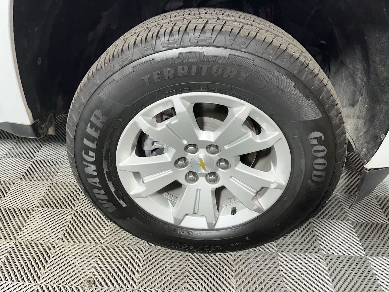 Used 2022 Chevrolet Colorado LT w/ Fleet Safety Package RWD image 10