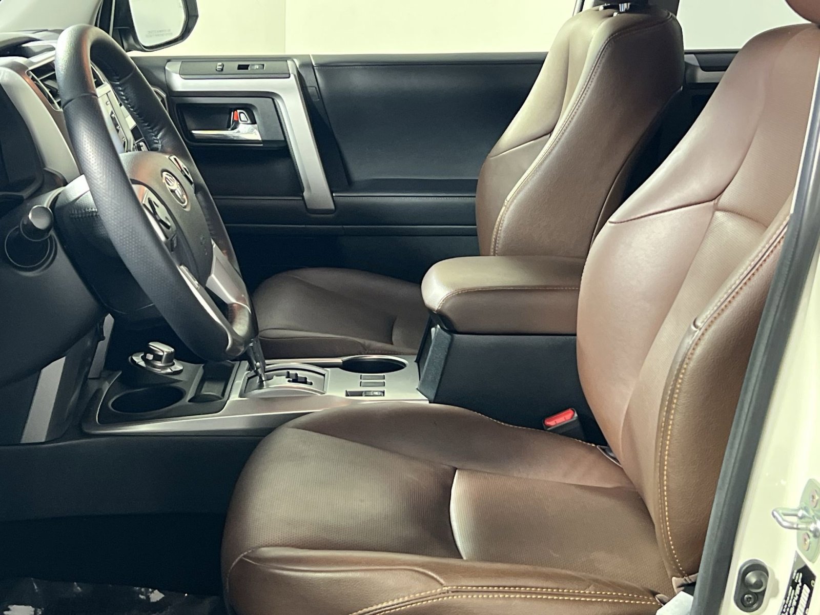 Used 2023 Toyota 4Runner Limited image 13