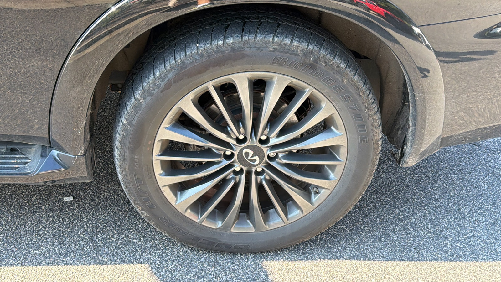 Used 2024 INFINITI QX80 Sensory AWD/4WD image 12