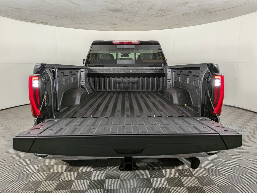 New 2025 GMC Sierra 2500 SLT w/ SLT Premium Package image 9