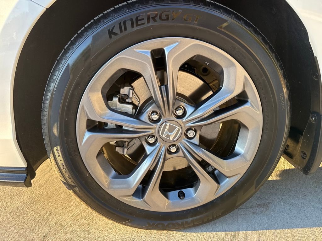 Used 2024 Honda Accord EX-L image 11