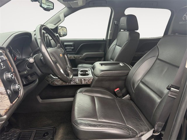 Used 2017 Chevrolet Silverado 1500 LTZ Z71 w/ Realtree Edition image 9