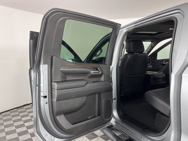 Used 2023 Chevrolet Silverado 1500 RST w/ Convenience Package II AWD/4WD image 40
