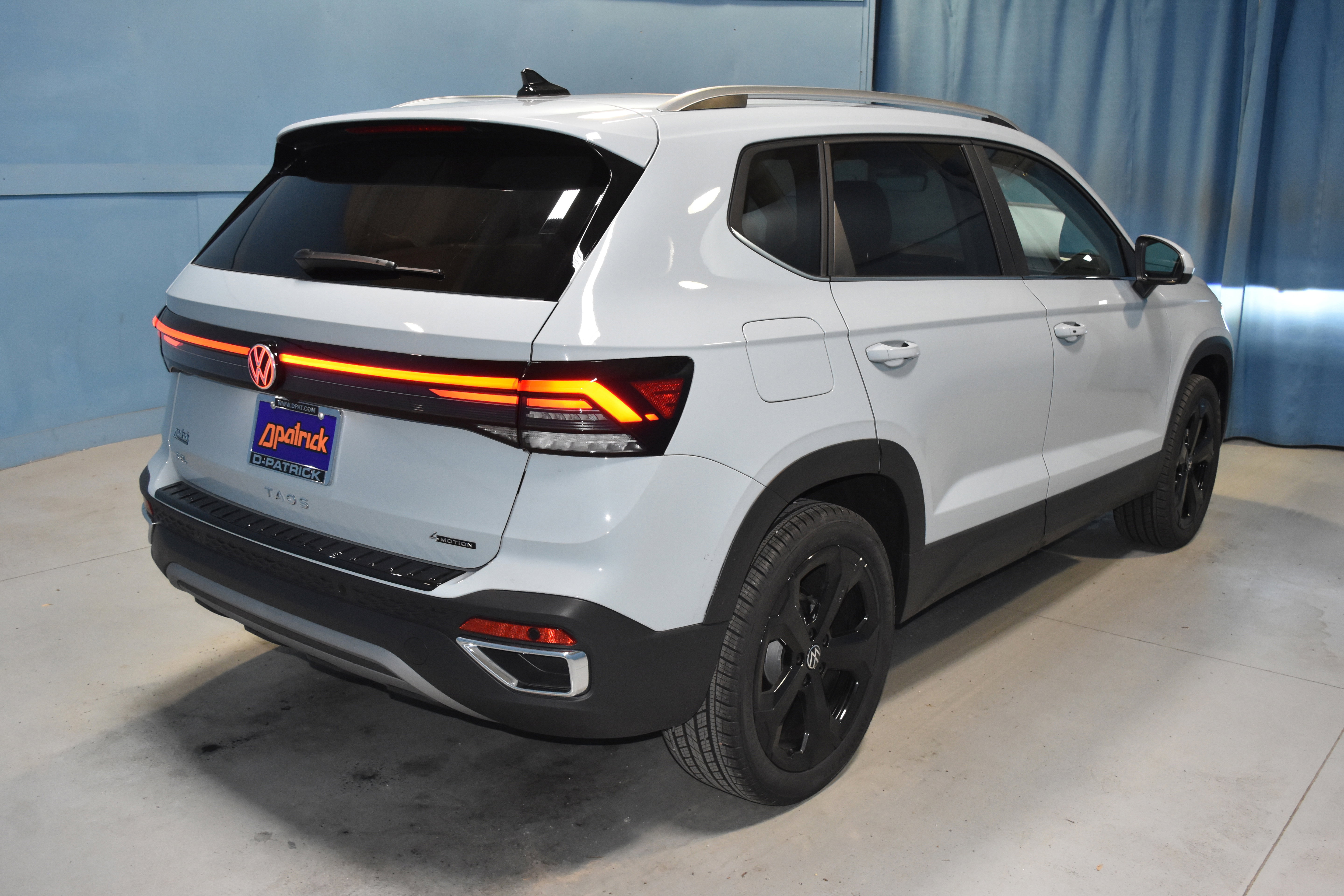 New 2026 Volkswagen Taos SEL AWD/4WD image 22